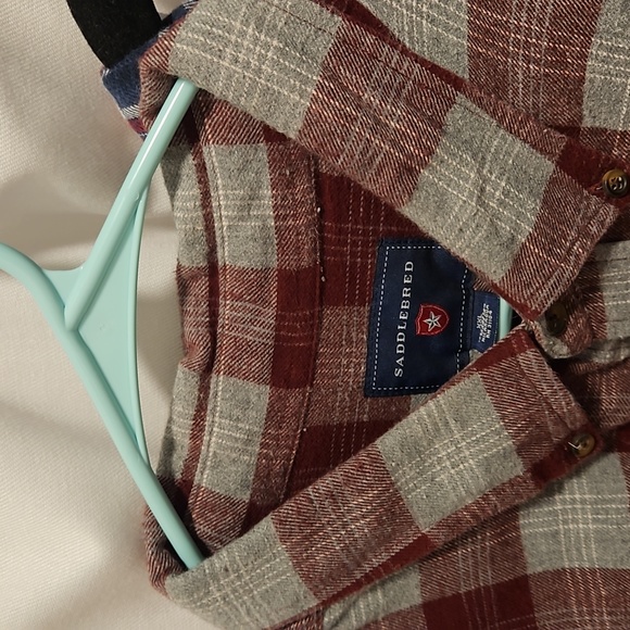 Lot of men's flannels - Picture 3 of 8